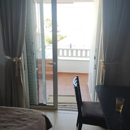 Greece-kyllini Am Ruhiges Og, Tierfreunde